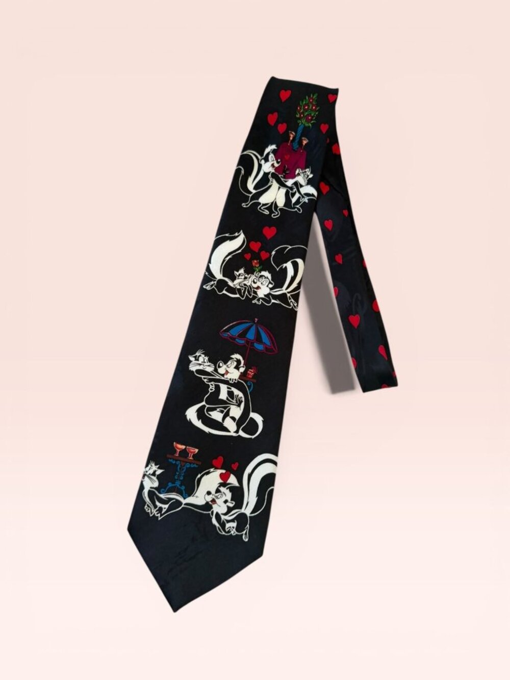 LOONEY TUNES  Vintage Pepe Le Pew Skunk Heart Love Tie
